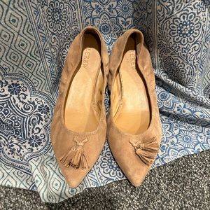 J Crew pointy toe flats. Suede. Size 9.5